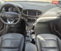 Белый Хендай Ioniq, объемом двигателя 0 л и пробегом 107 тыс. км за 13000 $, фото 19 на Automoto.ua