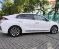Хендай Ioniq 2017 в Одессе на Automoto.ua Белый Хендай Ioniq, объемом двигателя 1.6 л и пробегом 92 тыс. км за 12888 $, фото 8 на Automoto.ua