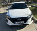 Белый Хендай Ioniq, объемом двигателя 1.58 л и пробегом 131 тыс. км за 13200 $, фото 2 на Automoto.ua