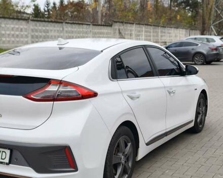 Белый Хендай Ioniq, объемом двигателя 0 л и пробегом 142 тыс. км за 13300 $, фото 11 на Automoto.ua