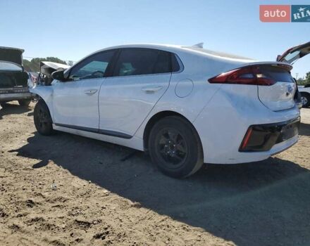 Білий Хендай Ioniq, об'ємом двигуна 1.58 л та пробігом 253 тис. км за 1700 $, фото 2 на Automoto.ua