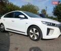 Білий Хендай Ioniq, об'ємом двигуна 0 л та пробігом 105 тис. км за 13700 $, фото 1 на Automoto.ua