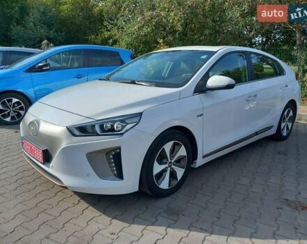 Білий Хендай Ioniq, об'ємом двигуна 0 л та пробігом 105 тис. км за 13700 $, фото 3 на Automoto.ua