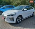 Білий Хендай Ioniq, об'ємом двигуна 0 л та пробігом 105 тис. км за 13700 $, фото 3 на Automoto.ua
