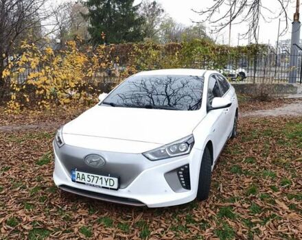 Белый Хендай Ioniq, объемом двигателя 0 л и пробегом 142 тыс. км за 13300 $, фото 8 на Automoto.ua
