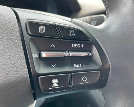 Белый Хендай Ioniq, объемом двигателя 0 л и пробегом 158 тыс. км за 12700 $, фото 16 на Automoto.ua