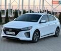 Белый Хендай Ioniq, объемом двигателя 1.58 л и пробегом 232 тыс. км за 14250 $, фото 6 на Automoto.ua