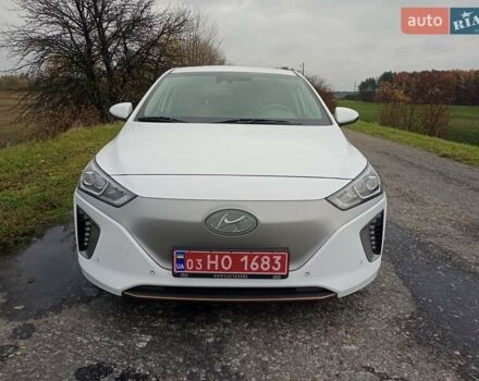 Белый Хендай Ioniq, объемом двигателя 0 л и пробегом 118 тыс. км за 11850 $, фото 12 на Automoto.ua