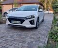 Белый Хендай Ioniq, объемом двигателя 0 л и пробегом 97 тыс. км за 13800 $, фото 1 на Automoto.ua