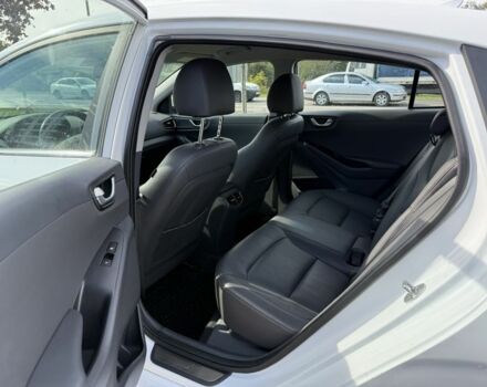 Білий Хендай Ioniq, об'ємом двигуна 0 л та пробігом 119 тис. км за 13000 $, фото 6 на Automoto.ua