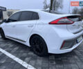 Белый Хендай Ioniq, объемом двигателя 0 л и пробегом 63 тыс. км за 14000 $, фото 5 на Automoto.ua
