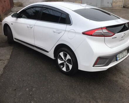 Білий Хендай Ioniq, об'ємом двигуна 0 л та пробігом 124 тис. км за 13500 $, фото 6 на Automoto.ua
