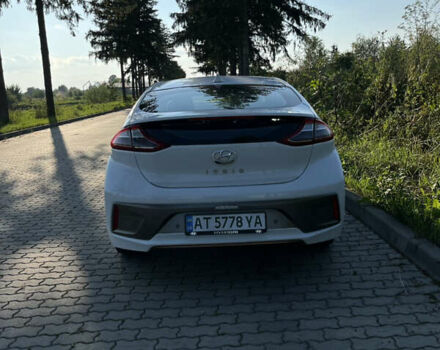 Білий Хендай Ioniq, об'ємом двигуна 0 л та пробігом 232 тис. км за 10150 $, фото 5 на Automoto.ua