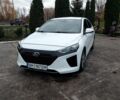 Белый Хендай Ioniq, объемом двигателя 1.6 л и пробегом 120 тыс. км за 15300 $, фото 1 на Automoto.ua