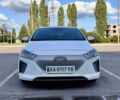 Белый Хендай Ioniq, объемом двигателя 0 л и пробегом 74 тыс. км за 16200 $, фото 1 на Automoto.ua