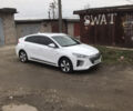 Белый Хендай Ioniq, объемом двигателя 0 л и пробегом 132 тыс. км за 13500 $, фото 1 на Automoto.ua