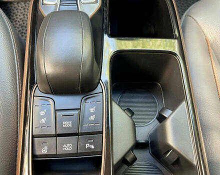 Белый Хендай Ioniq, объемом двигателя 0 л и пробегом 87 тыс. км за 17000 $, фото 42 на Automoto.ua