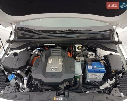 Белый Хендай Ioniq, объемом двигателя 0 л и пробегом 102 тыс. км за 12650 $, фото 27 на Automoto.ua
