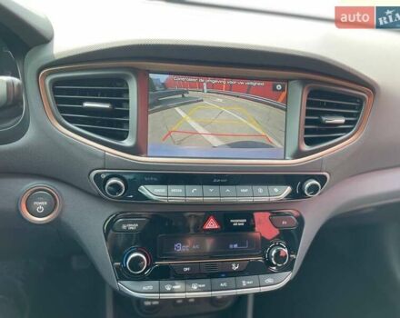 Білий Хендай Ioniq, об'ємом двигуна 0 л та пробігом 158 тис. км за 12700 $, фото 27 на Automoto.ua