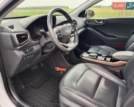 Белый Хендай Ioniq, объемом двигателя 0 л и пробегом 102 тыс. км за 12650 $, фото 14 на Automoto.ua