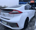 Белый Хендай Ioniq, объемом двигателя 0 л и пробегом 63 тыс. км за 14000 $, фото 4 на Automoto.ua