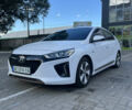 Білий Хендай Ioniq, об'ємом двигуна 0 л та пробігом 133 тис. км за 13900 $, фото 1 на Automoto.ua