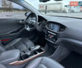 Белый Хендай Ioniq, объемом двигателя 0 л и пробегом 155 тыс. км за 11450 $, фото 12 на Automoto.ua