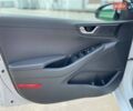 Білий Хендай Ioniq, об'ємом двигуна 0 л та пробігом 158 тис. км за 12700 $, фото 7 на Automoto.ua