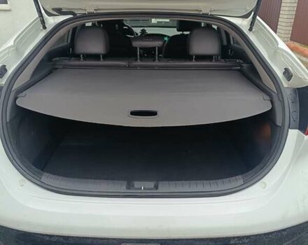 Белый Хендай Ioniq, объемом двигателя 0 л и пробегом 230 тыс. км за 10097 $, фото 3 на Automoto.ua