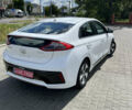 Білий Хендай Ioniq, об'ємом двигуна 0 л та пробігом 118 тис. км за 13800 $, фото 4 на Automoto.ua