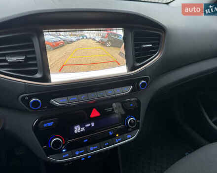 Белый Хендай Ioniq, объемом двигателя 0 л и пробегом 156 тыс. км за 11600 $, фото 21 на Automoto.ua