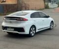 Белый Хендай Ioniq, объемом двигателя 0 л и пробегом 95 тыс. км за 12500 $, фото 5 на Automoto.ua