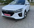 Білий Хендай Ioniq, об'ємом двигуна 0 л та пробігом 118 тис. км за 13800 $, фото 1 на Automoto.ua