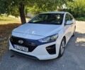 Белый Хендай Ioniq, объемом двигателя 1.58 л и пробегом 178 тыс. км за 13200 $, фото 1 на Automoto.ua
