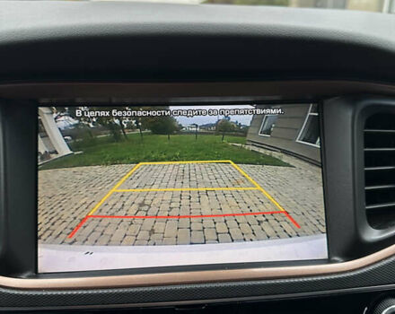 Белый Хендай Ioniq, объемом двигателя 0 л и пробегом 160 тыс. км за 11850 $, фото 25 на Automoto.ua