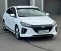 Белый Хендай Ioniq, объемом двигателя 0 л и пробегом 95 тыс. км за 12500 $, фото 16 на Automoto.ua