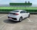 Белый Хендай Ioniq, объемом двигателя 0 л и пробегом 158 тыс. км за 12700 $, фото 2 на Automoto.ua