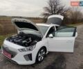 Белый Хендай Ioniq, объемом двигателя 0 л и пробегом 118 тыс. км за 11850 $, фото 51 на Automoto.ua