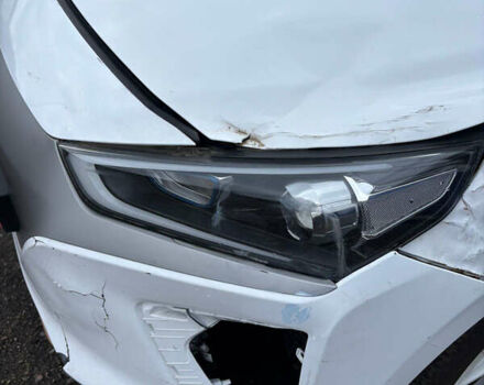 Белый Хендай Ioniq, объемом двигателя 0 л и пробегом 70 тыс. км за 10300 $, фото 9 на Automoto.ua