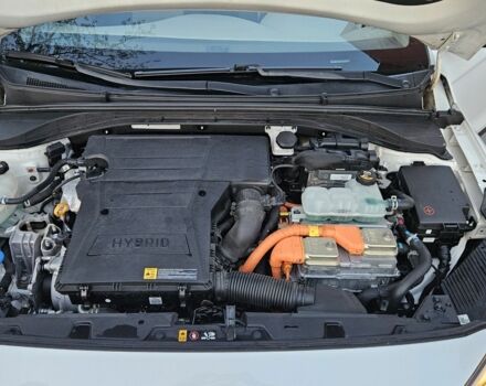 Белый Хендай Ioniq, объемом двигателя 1.6 л и пробегом 105 тыс. км за 14500 $, фото 14 на Automoto.ua