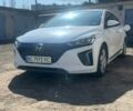Белый Хендай Ioniq, объемом двигателя 0 л и пробегом 130 тыс. км за 12600 $, фото 1 на Automoto.ua