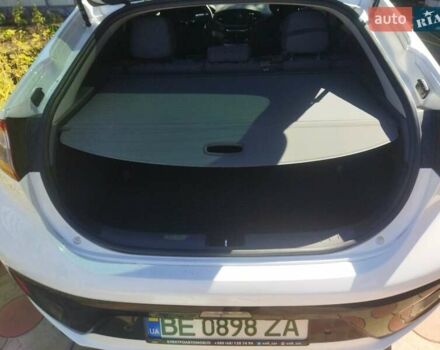 Белый Хендай Ioniq, объемом двигателя 0 л и пробегом 140 тыс. км за 13700 $, фото 17 на Automoto.ua