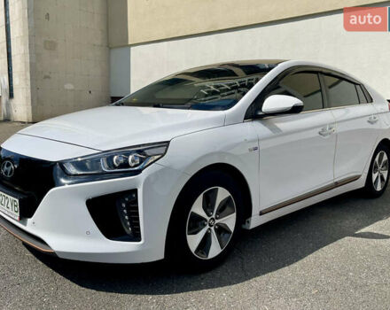 Белый Хендай Ioniq, объемом двигателя 0 л и пробегом 87 тыс. км за 17000 $, фото 1 на Automoto.ua