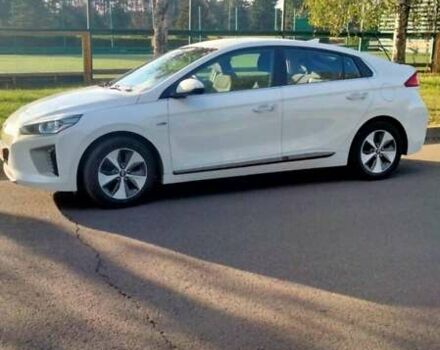 Белый Хендай Ioniq, объемом двигателя 0 л и пробегом 147 тыс. км за 13900 $, фото 5 на Automoto.ua