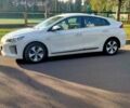 Белый Хендай Ioniq, объемом двигателя 0 л и пробегом 147 тыс. км за 13900 $, фото 5 на Automoto.ua