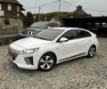 Белый Хендай Ioniq, объемом двигателя 0 л и пробегом 84 тыс. км за 12990 $, фото 4 на Automoto.ua