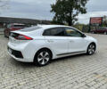 Белый Хендай Ioniq, объемом двигателя 0 л и пробегом 160 тыс. км за 11850 $, фото 7 на Automoto.ua