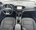 Белый Хендай Ioniq, объемом двигателя 1.6 л и пробегом 120 тыс. км за 9999 $, фото 6 на Automoto.ua