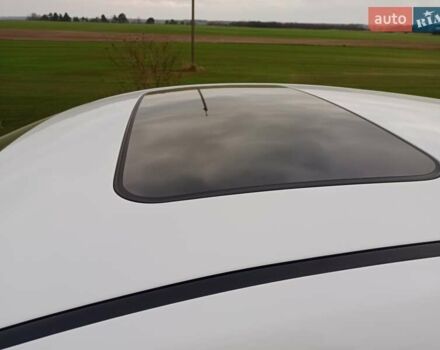 Белый Хендай Ioniq, объемом двигателя 0 л и пробегом 102 тыс. км за 12650 $, фото 31 на Automoto.ua