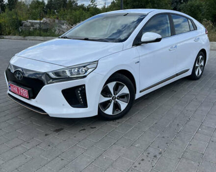 Білий Хендай Ioniq, об'ємом двигуна 0 л та пробігом 118 тис. км за 13800 $, фото 2 на Automoto.ua